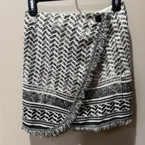 MINKPINK Black and White Patterned Mini Skirt